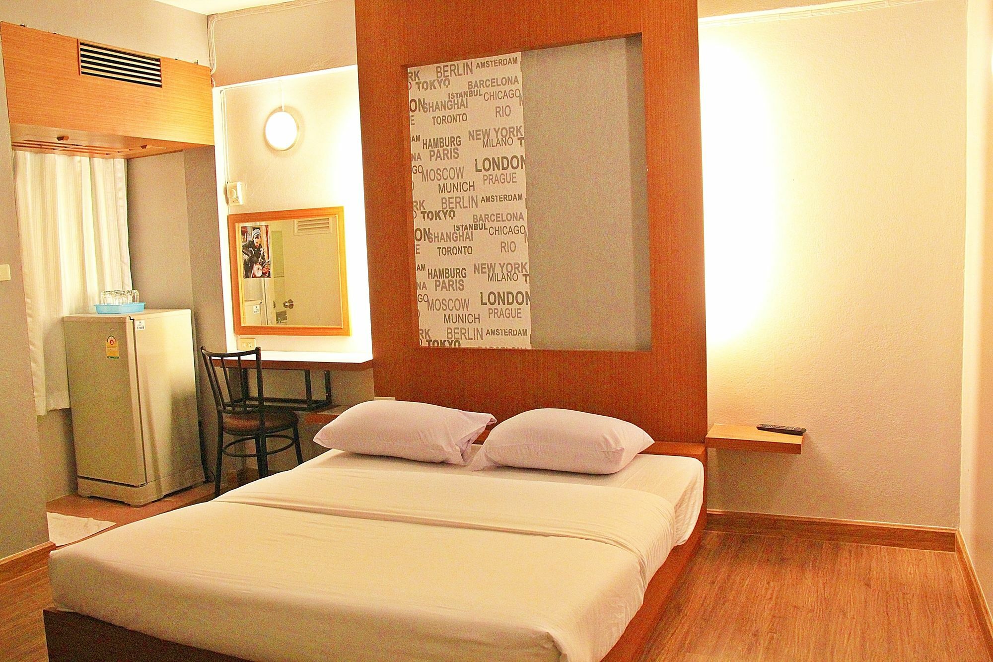 โรงแรมเรือนทิพย์ เชียงราย Ruean Tip Hotel Ngoại thất bức ảnh